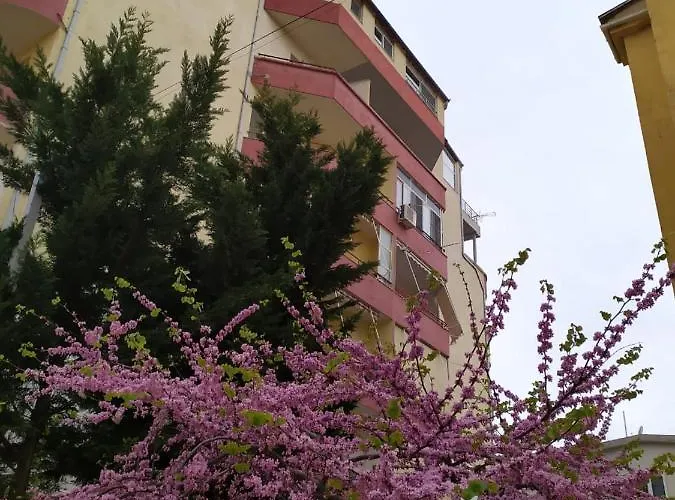 Apartamento Reli Golem (Tirana)